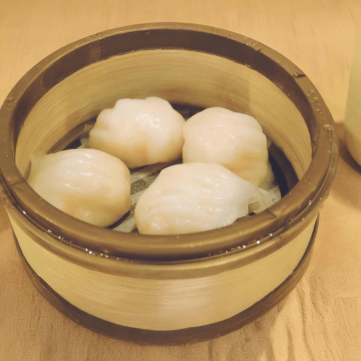 Steamed Shrimp Dumplings (Har Gow) / 富源蝦餃皇.