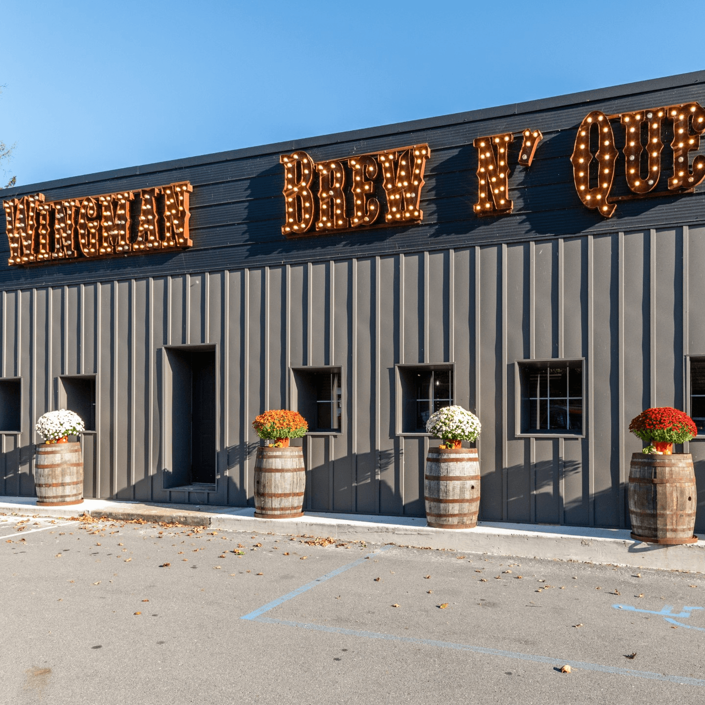 Welcome to Wingman Brew ‘N Que