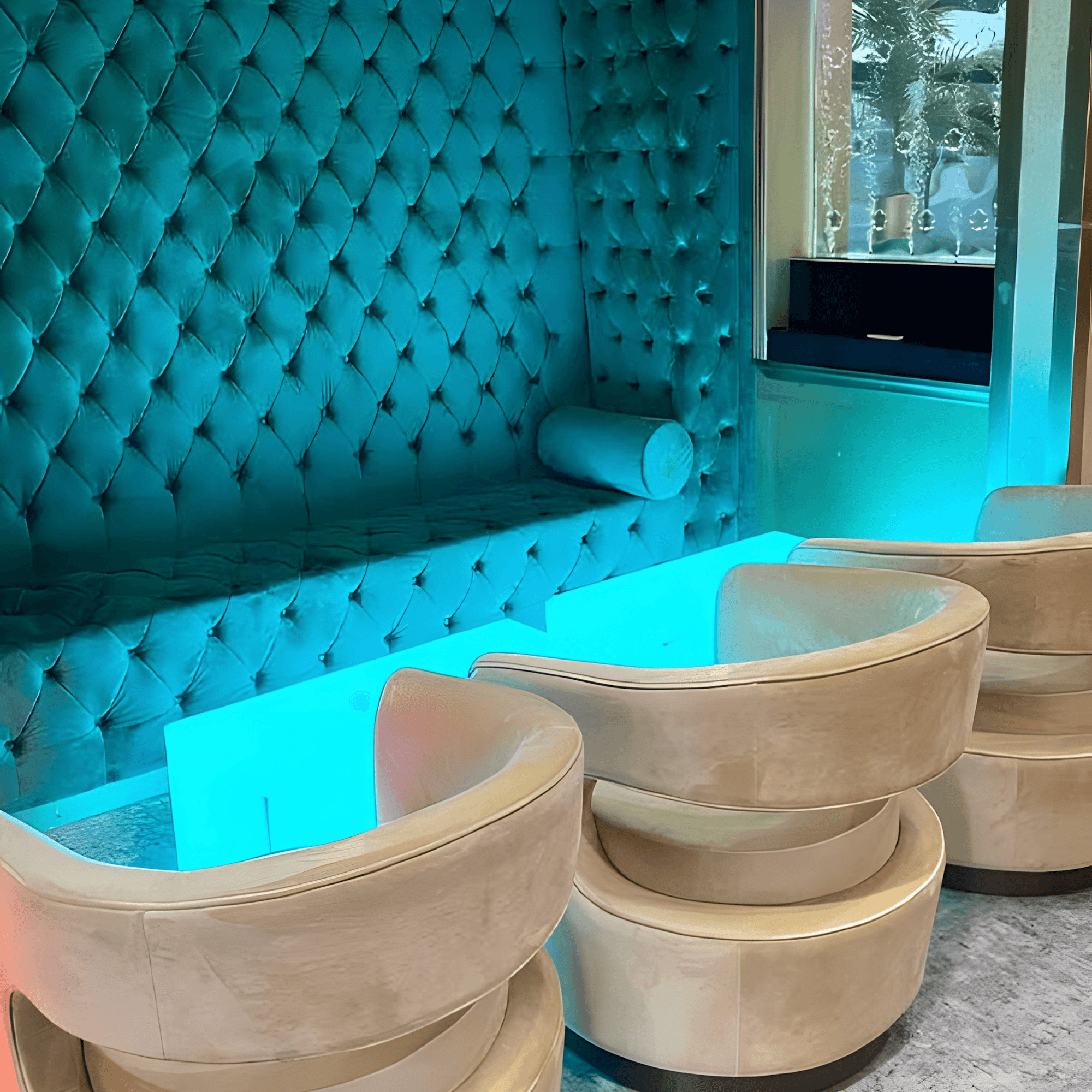 Aroma Restaurant & Lounge  gallery image #4