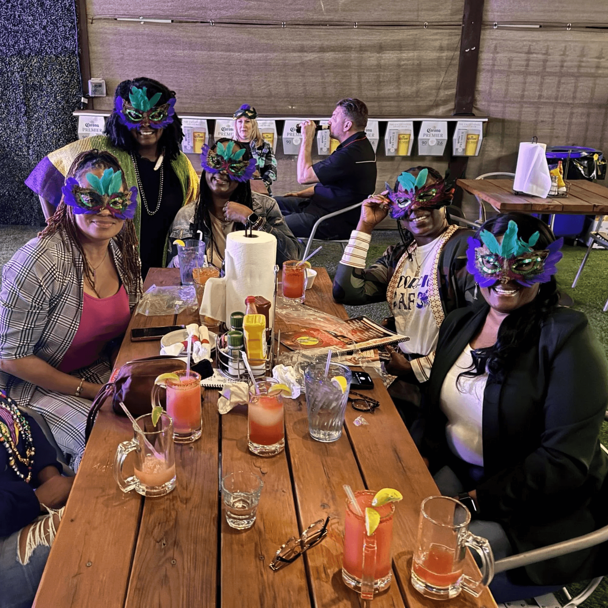 Wolfies Restaurant and Sports Bar gallery image #29