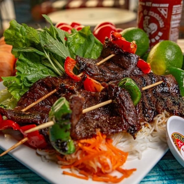 Wagyu Lettuce Wraps Plate.