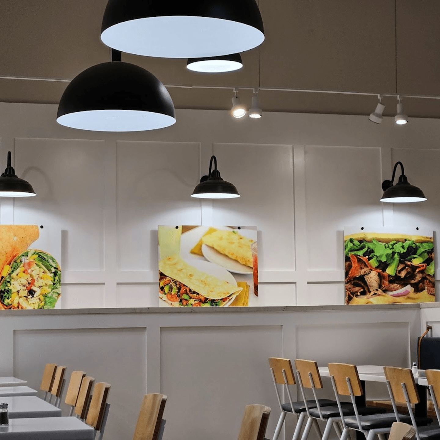 Why You’ll Love Dining with Us 🥗