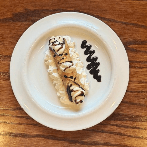 Cannoli.