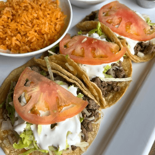 Tacos Tex-Mex, Rice, Beans and a Soft Drink (3 Tacos)