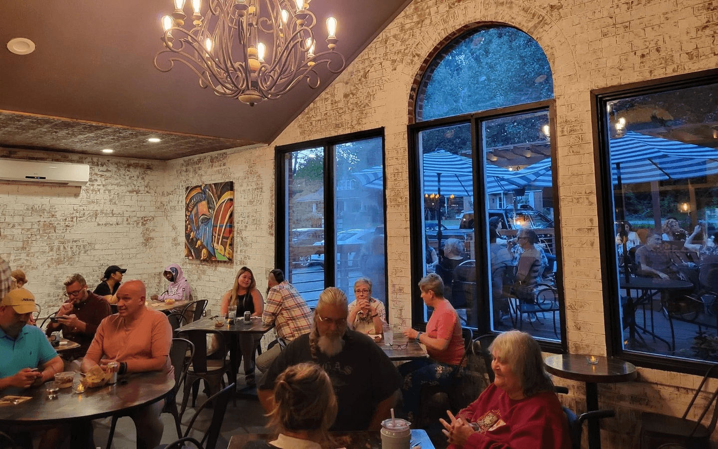 A Durham Dining Gem in a Perfect Location!