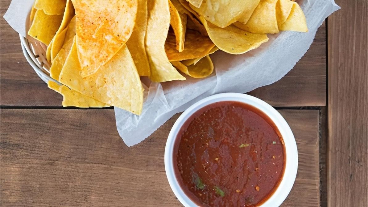 Chips & Salsa.