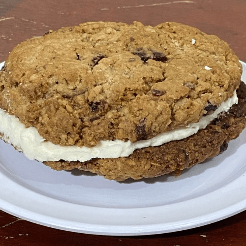 Oatmeal Cookie Pie