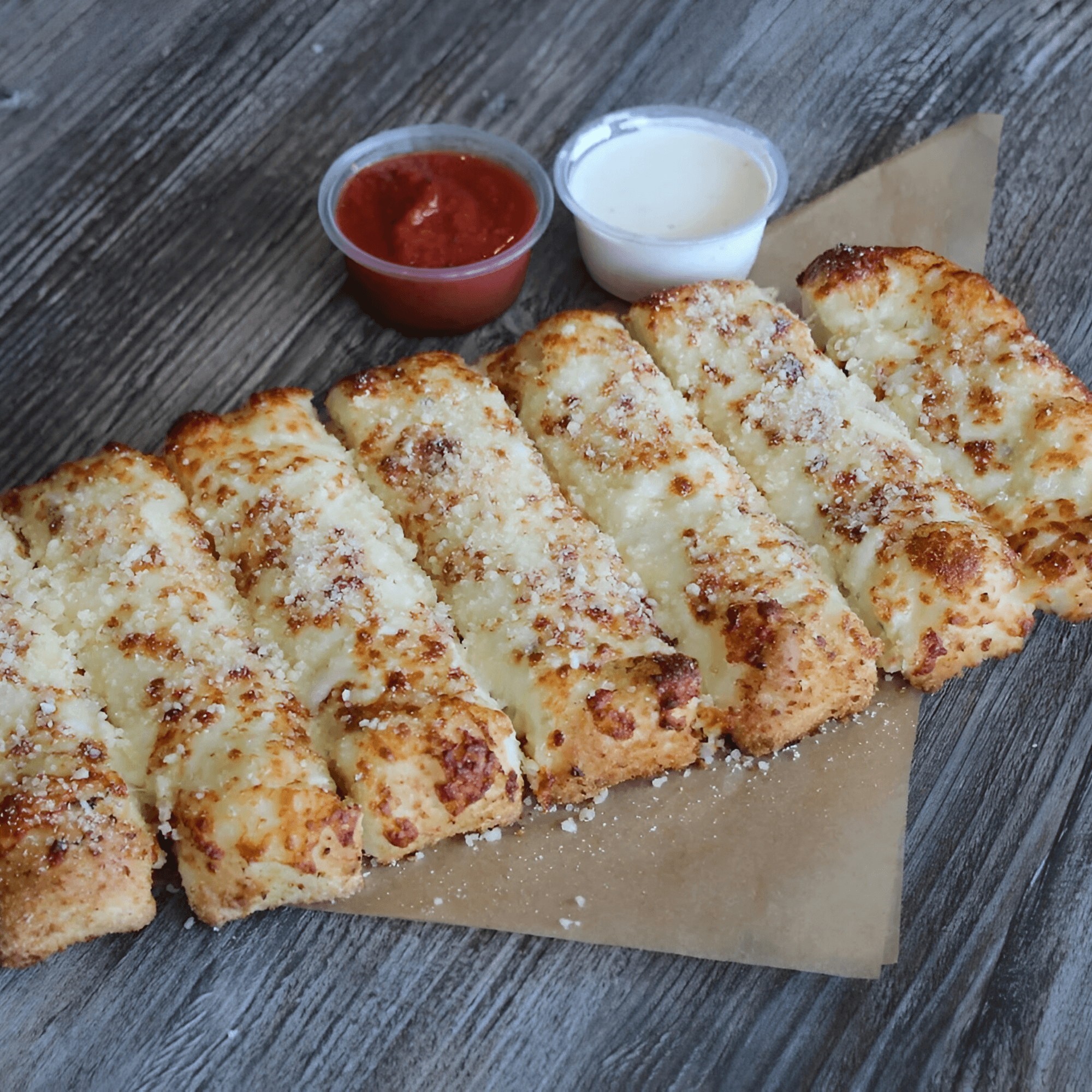 Canadian Pizza & Grill gallery image #5