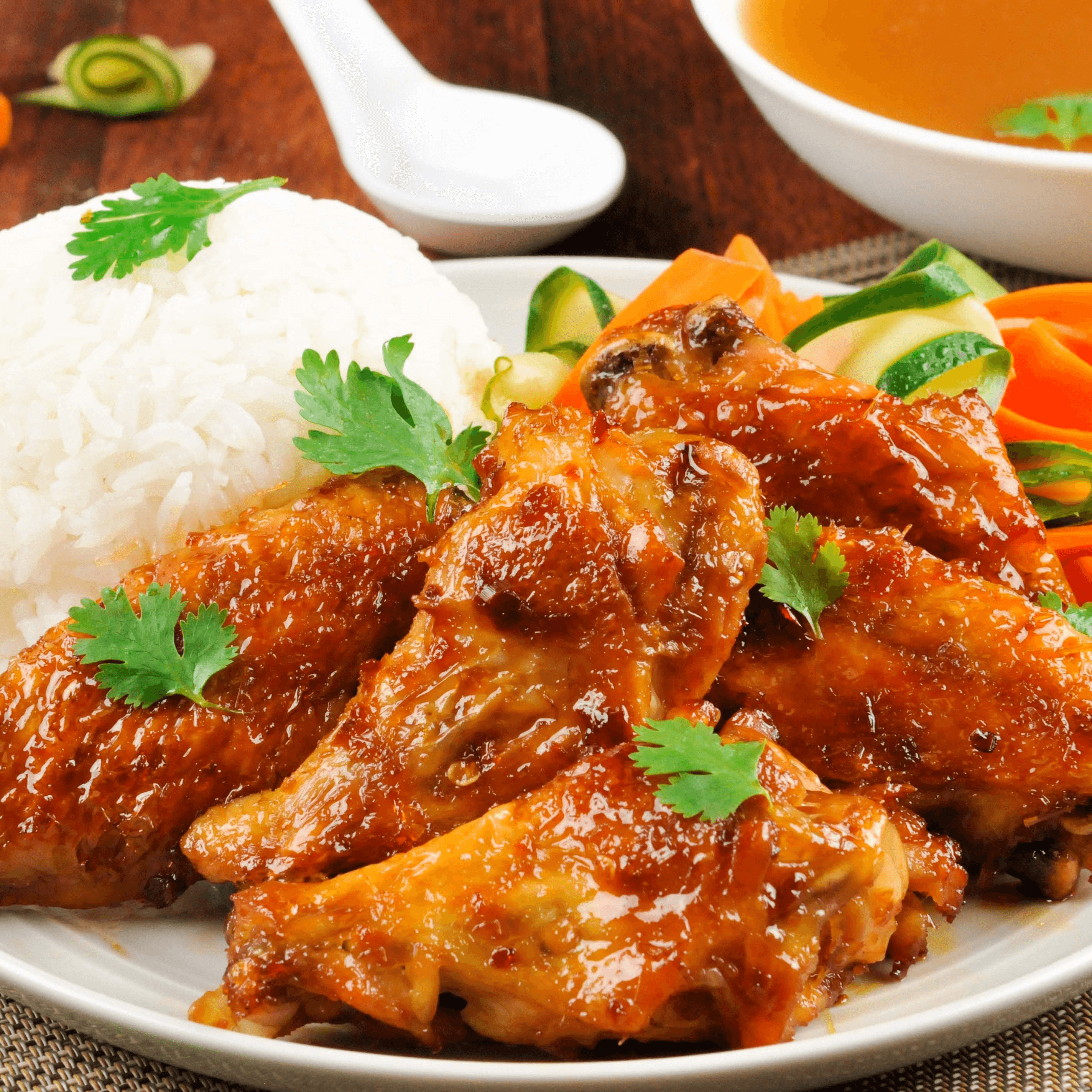 C20. Crispy Chicken Wings w/ Rice (Com Canh Ga).