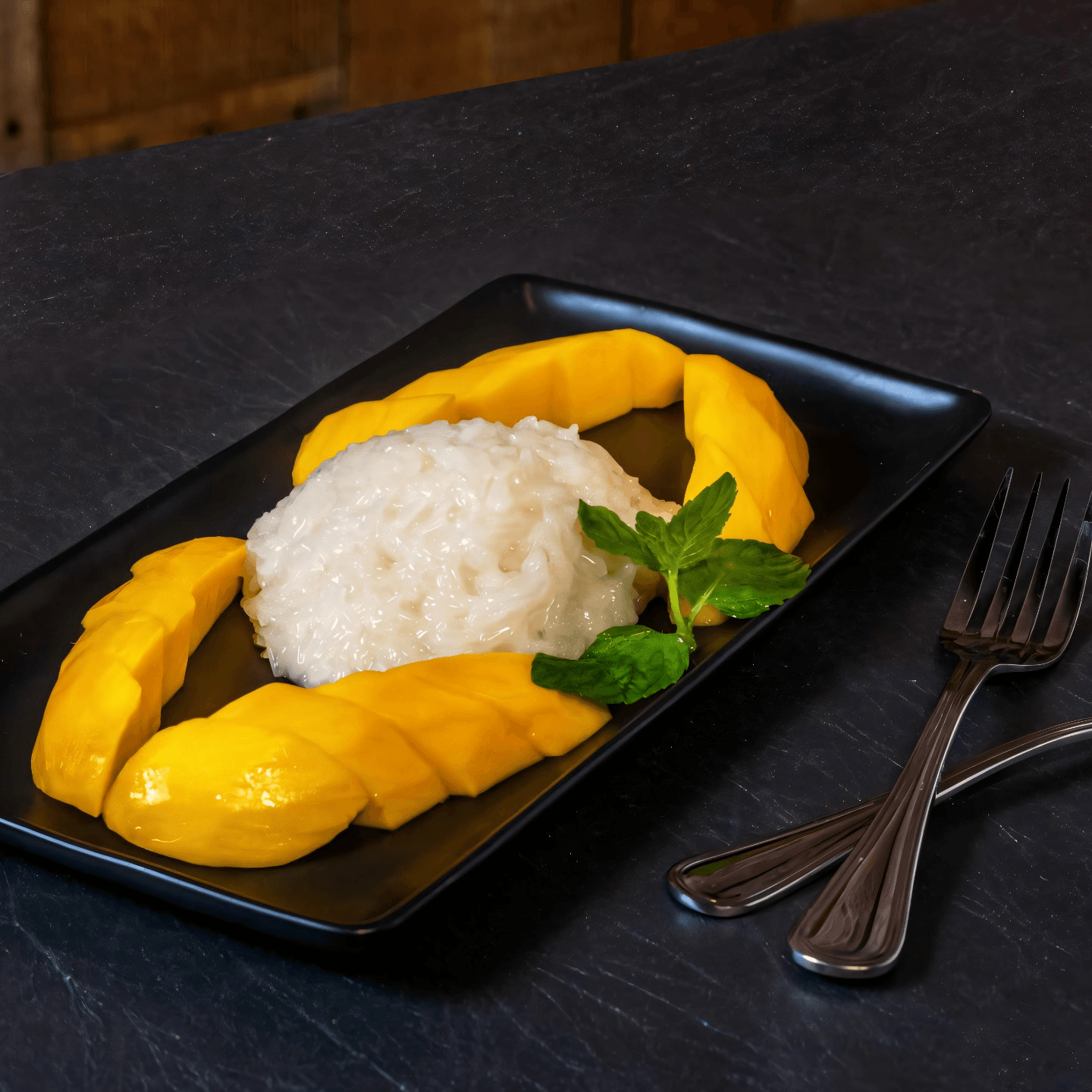 Desserts and Thai Drinks