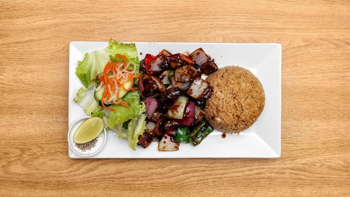 Shaking Beef Tenderloin (Bo Luc Lac).