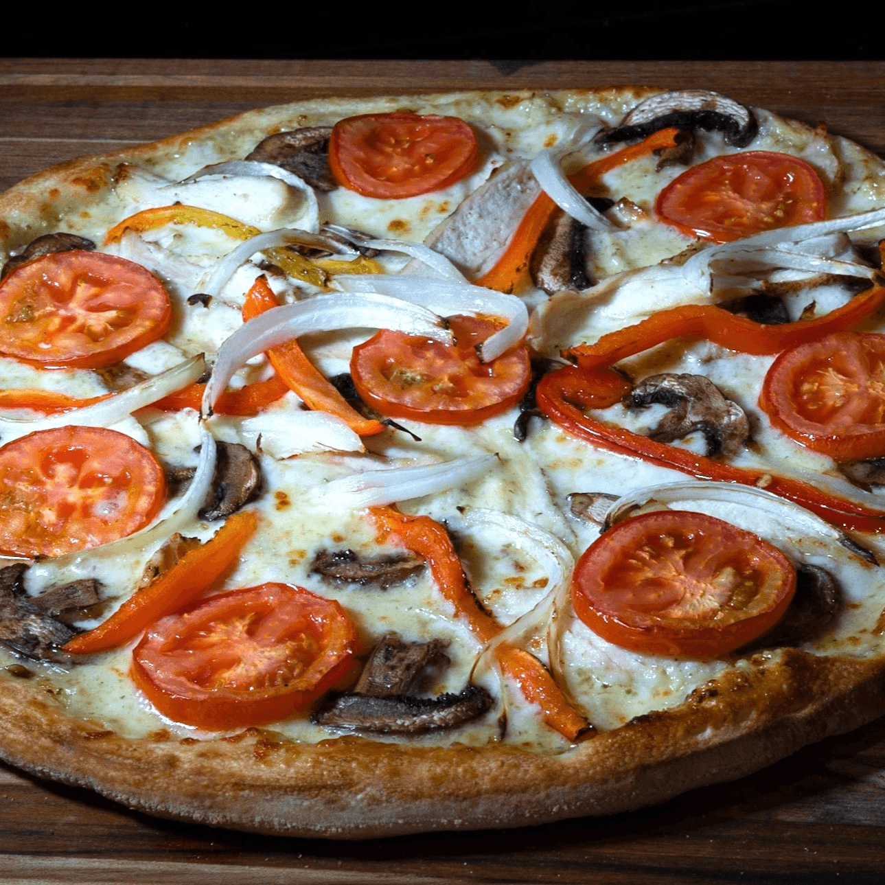 Chicken Garlic Veggie Pizza (Extra large).