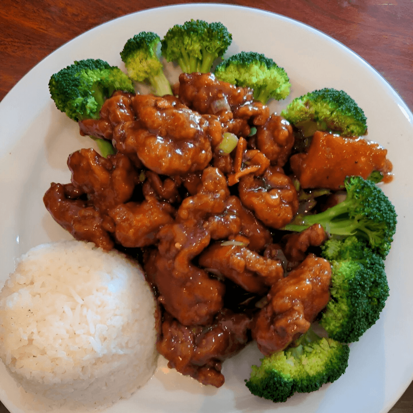 Orange Chicken with Steamed Rice & Broccoli!