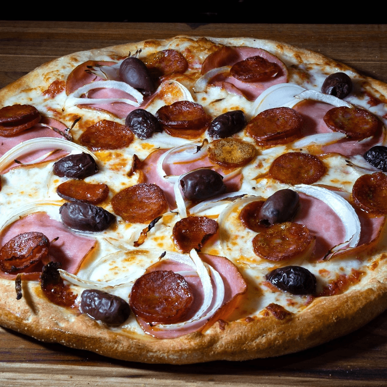 Portuguese Favorite Pizza (Large).