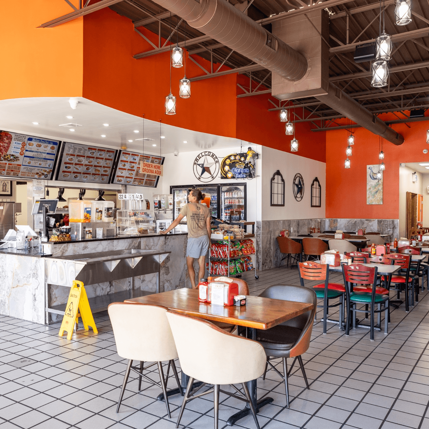 A Friendly, Casual Spot to Gather 👫🍻