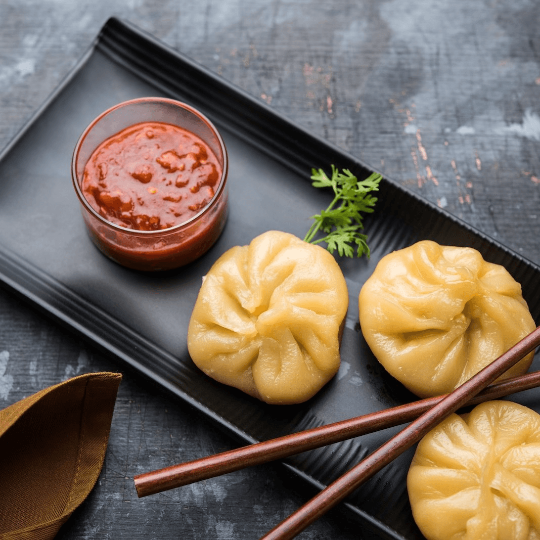 Shrimp Dumpling in Hot Sesame Sauce (8 Pcs).
