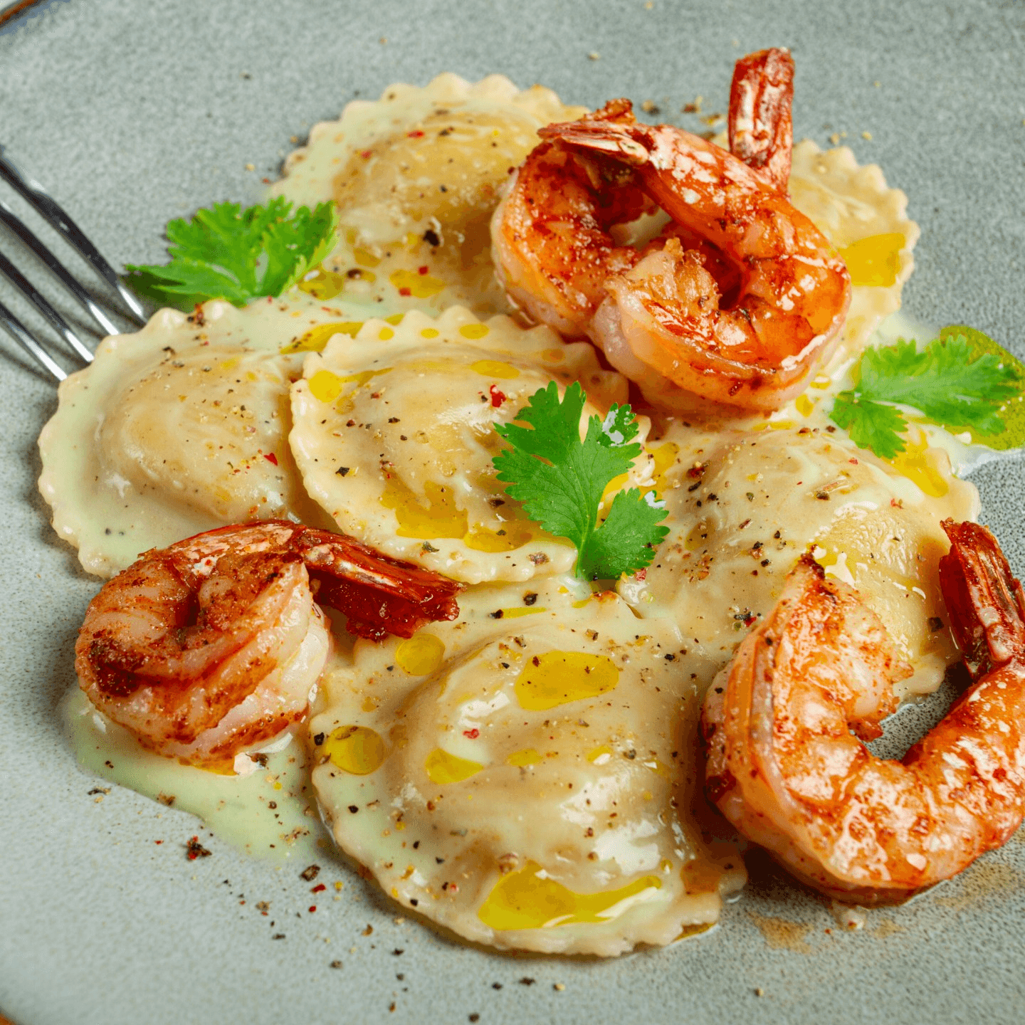 Bold Plates. Refined Taste.