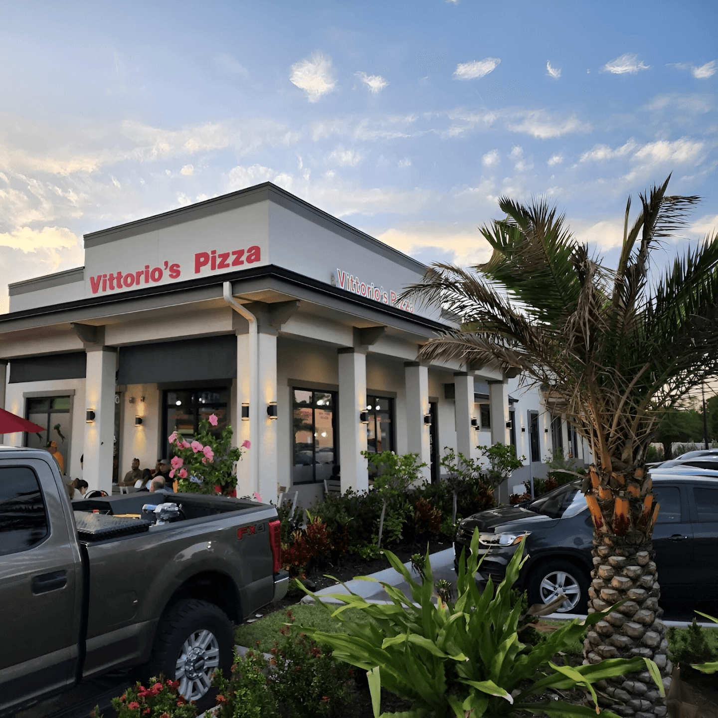 Welcome to Vittorios Pizzeria & Restaurant 🍕