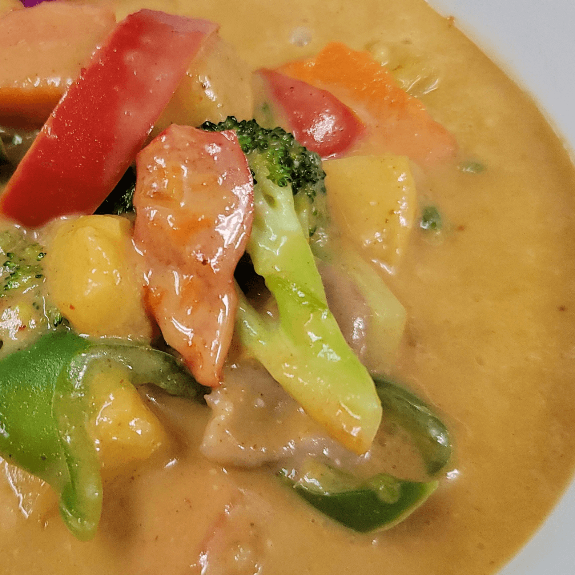 CURRY SURPRISE HALF PAN.