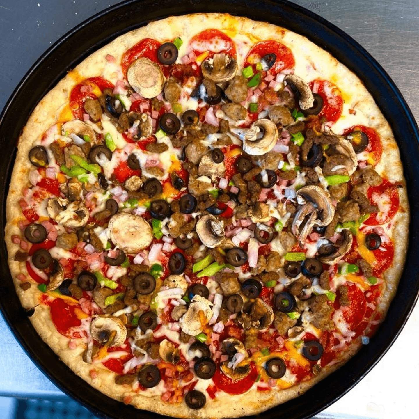 Pizza Delivery Near Beverly Hills