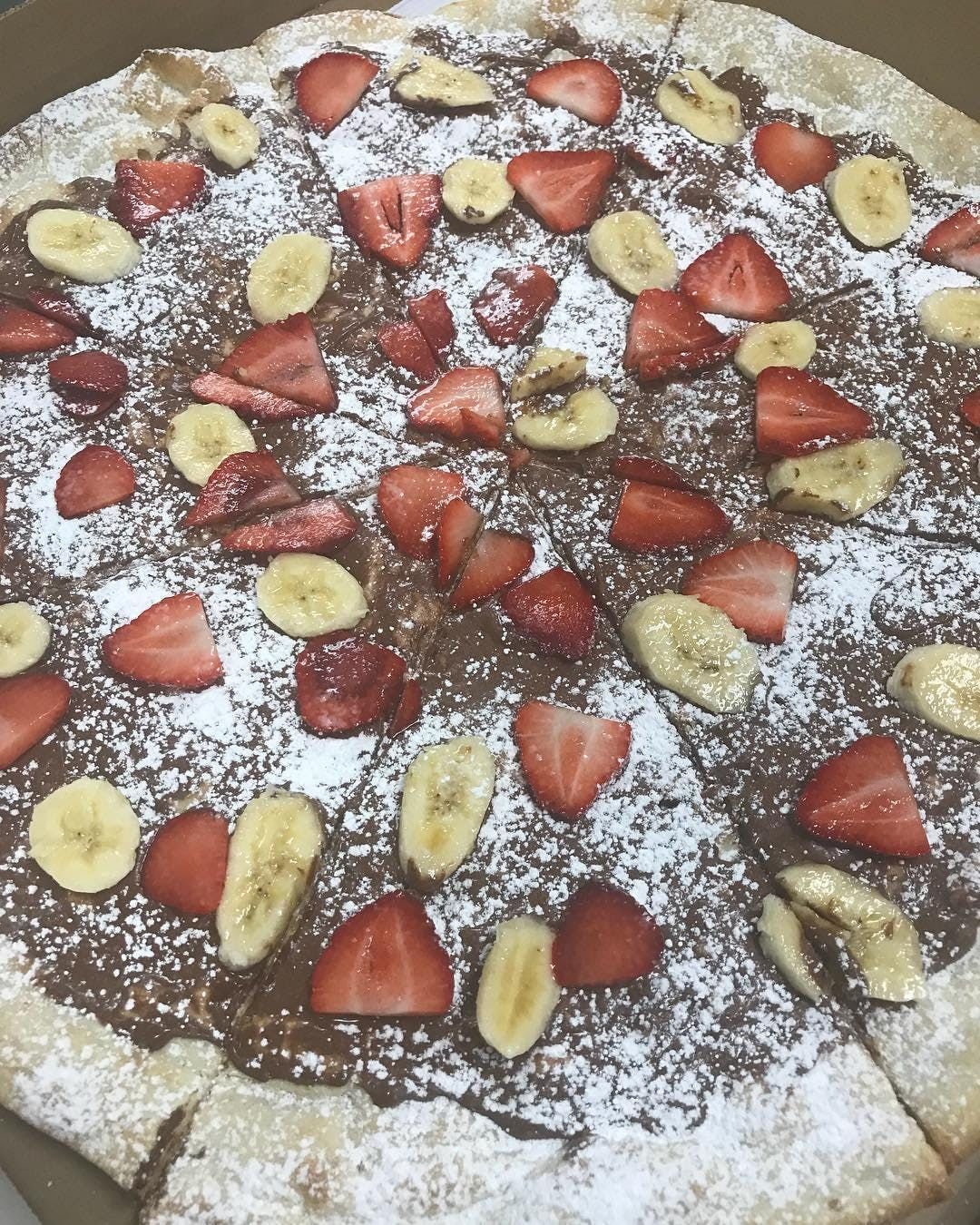 Nutella Pizza (18").