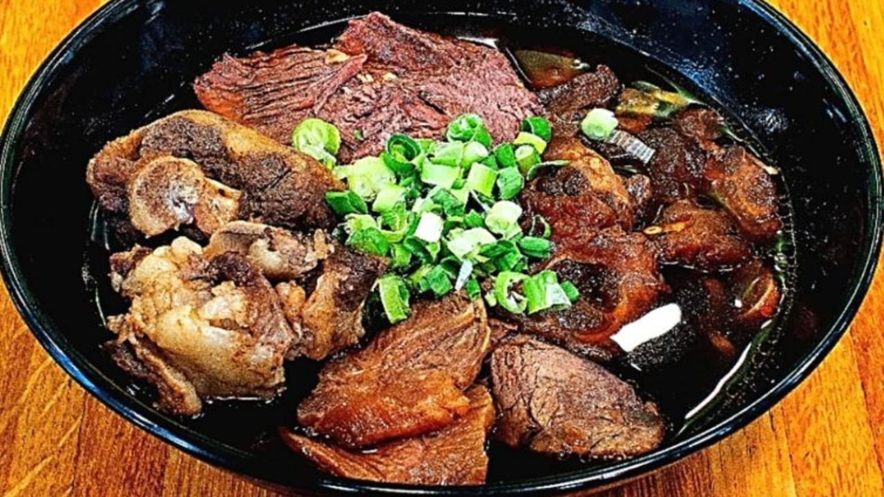 Beef Monster Noodles 牛魔王湯麵.