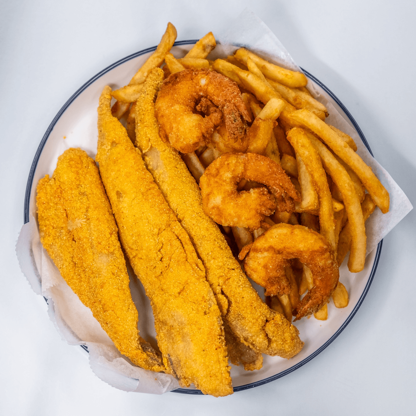 A Menu Full of Flavor! 🍤🐔