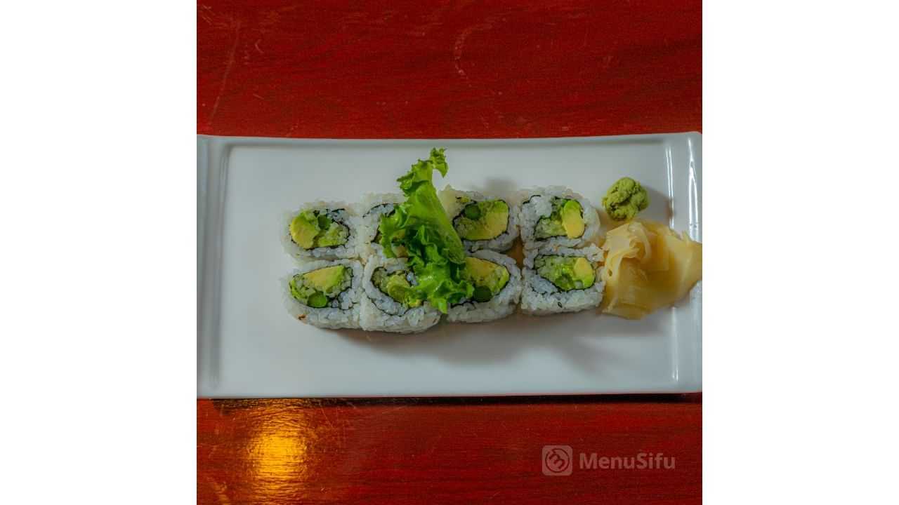 Delicious Vegetable Roll: Japanese and Asian Fusion Cuisine