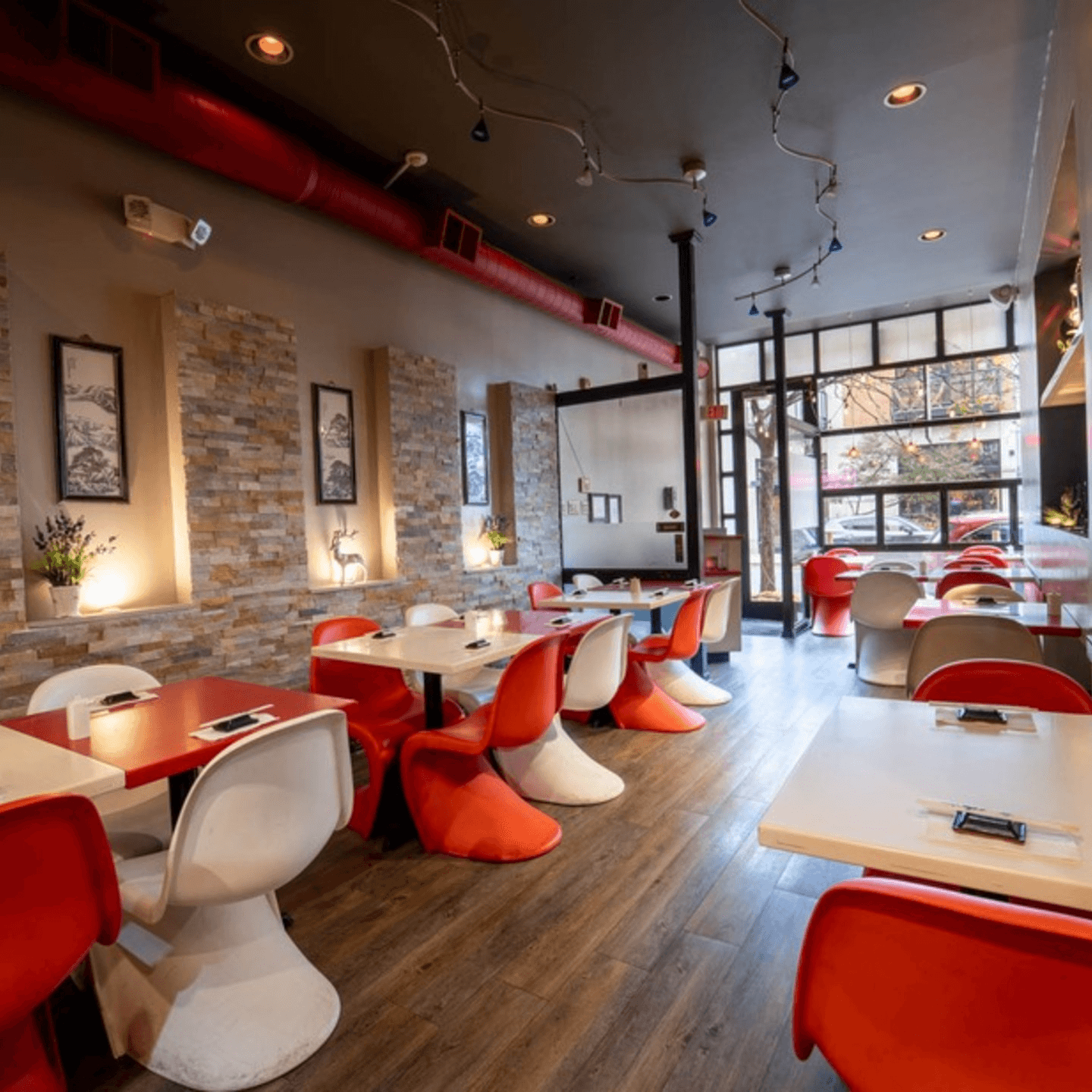 Taking Reservations of All Sizes