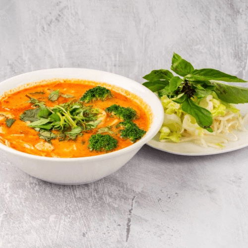 NS5. Thai-Style Spicy Lemongrass Vermicelli Coconut Soup.