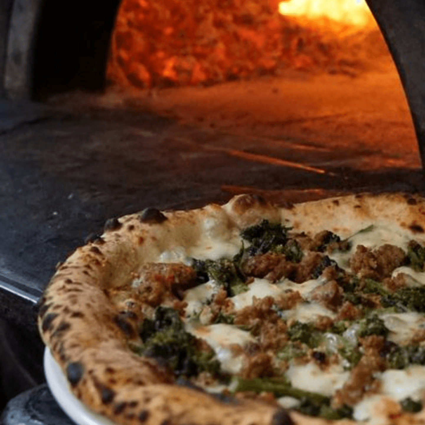 How to Make Authentic Neapolitan Pizza 🍕