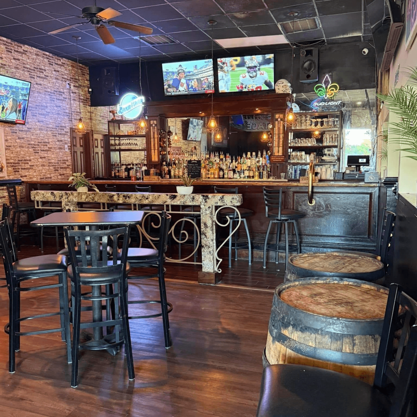 About Bourbon Street Bar & Grille