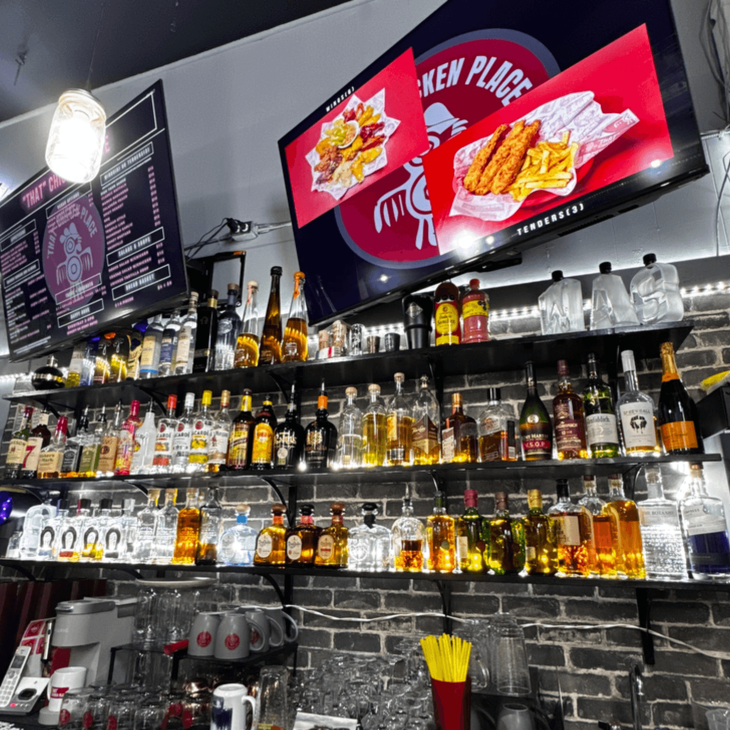 Fun for All with Happy Hour Deals 🍹