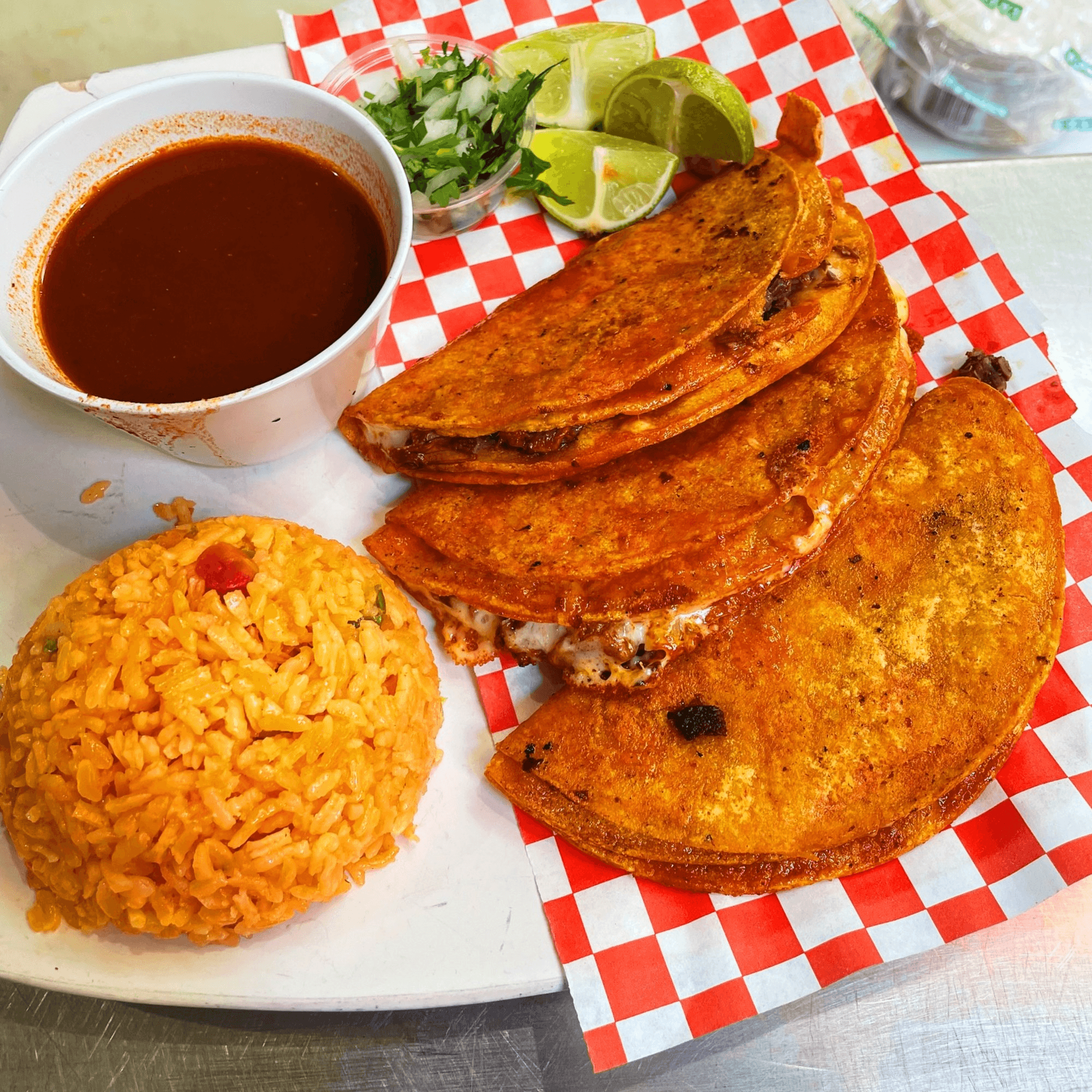 Calafia Taqueria gallery image #3