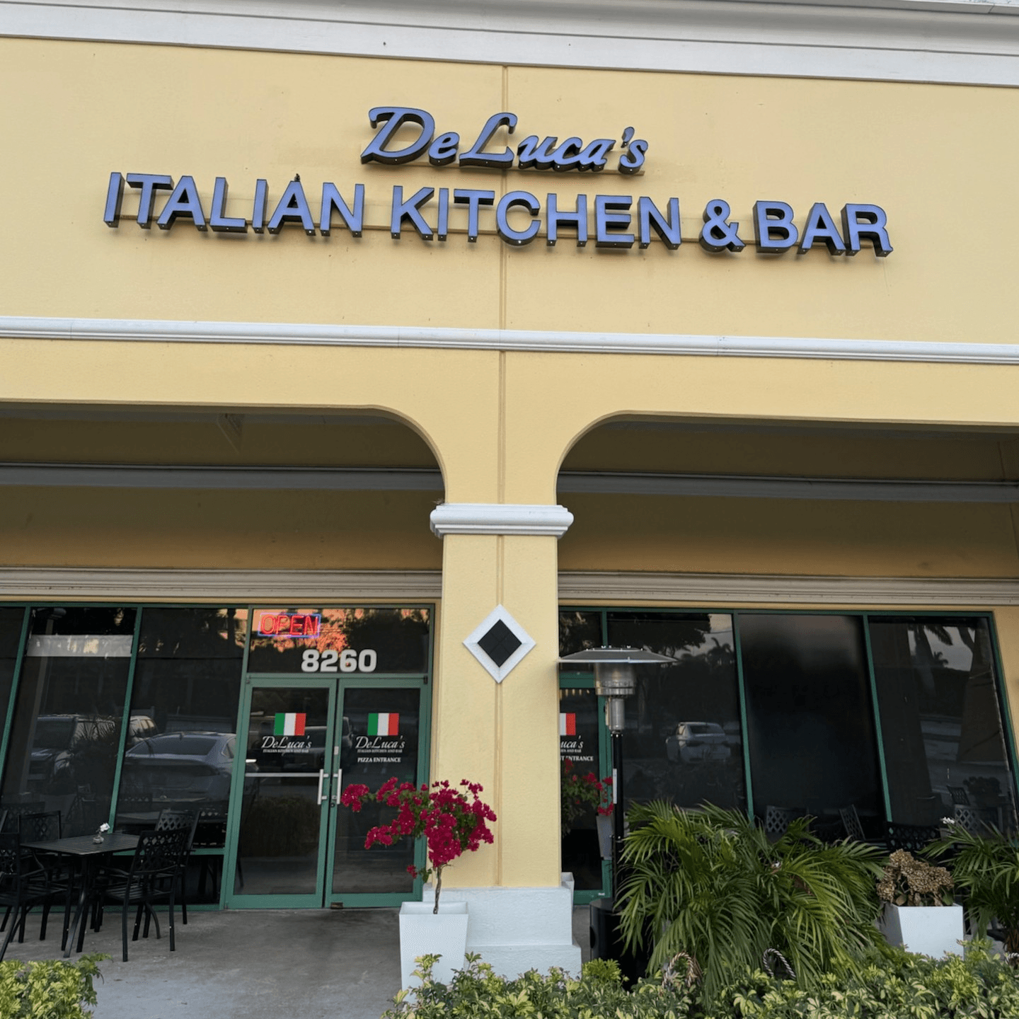 Welcome to DeLuca’s Italian Kitchen & Bar