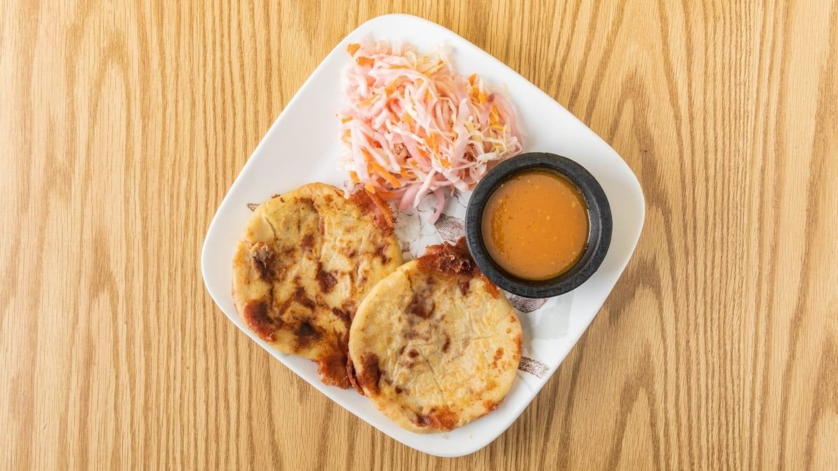 2 Pupusas de Frijol y Queso / Bean and Cheese.