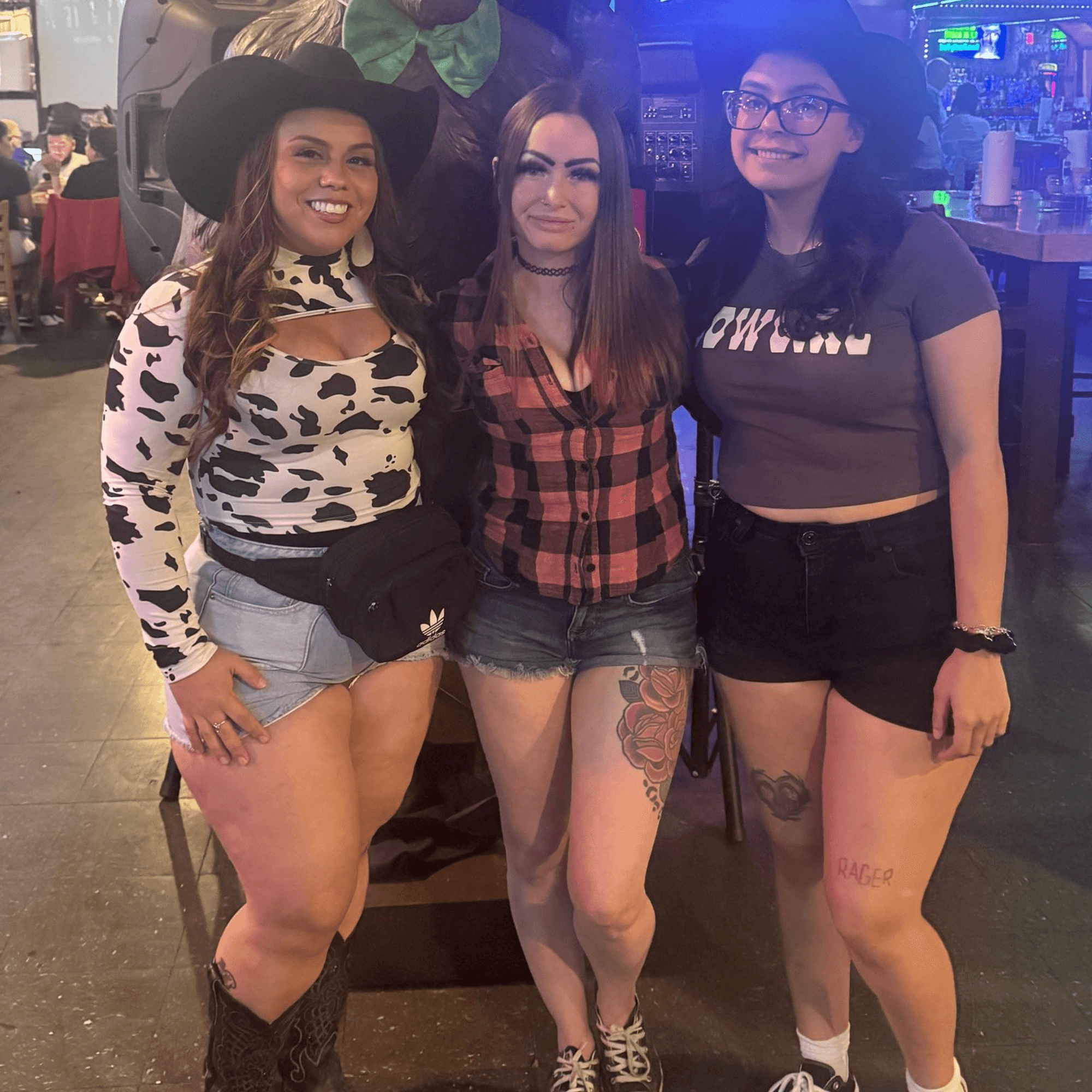 Wolfies Restaurant and Sports Bar gallery image #37