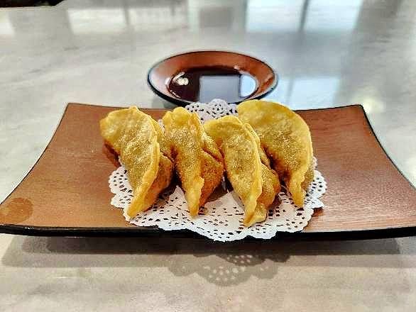 Pork gyoza (4).