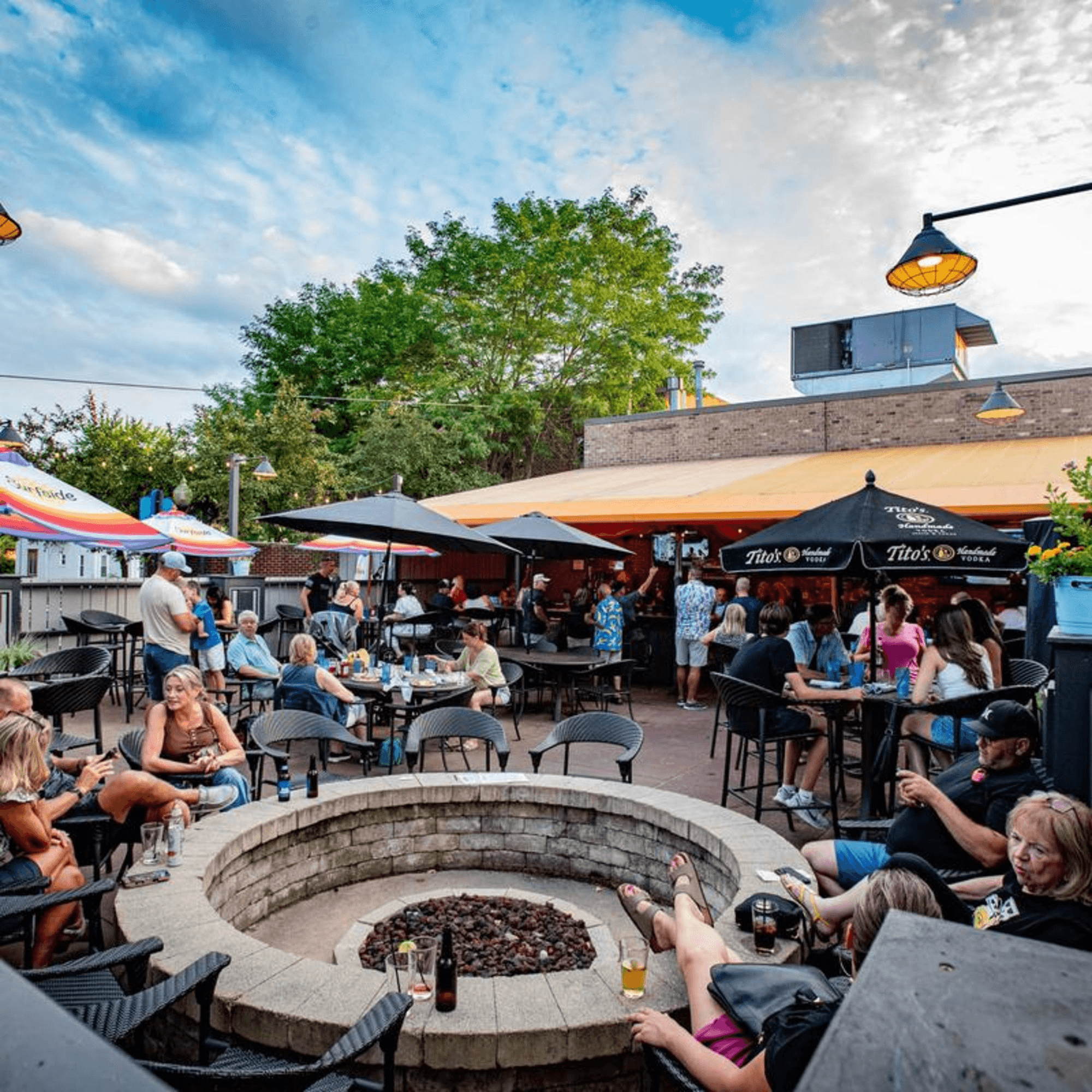 Label Kitchen + Bar gallery image #3