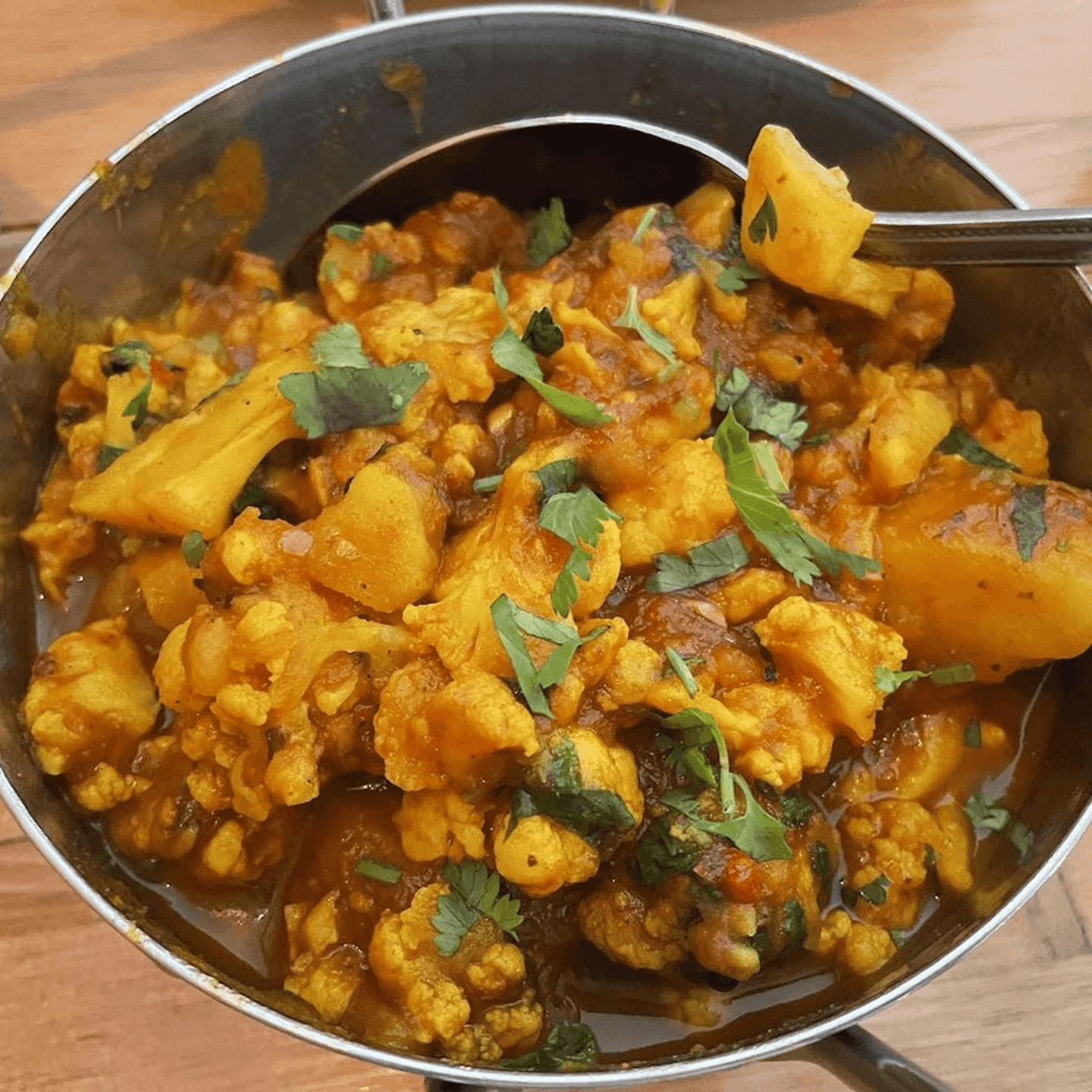 Why Choose Our Vegan Aloo Gobi?