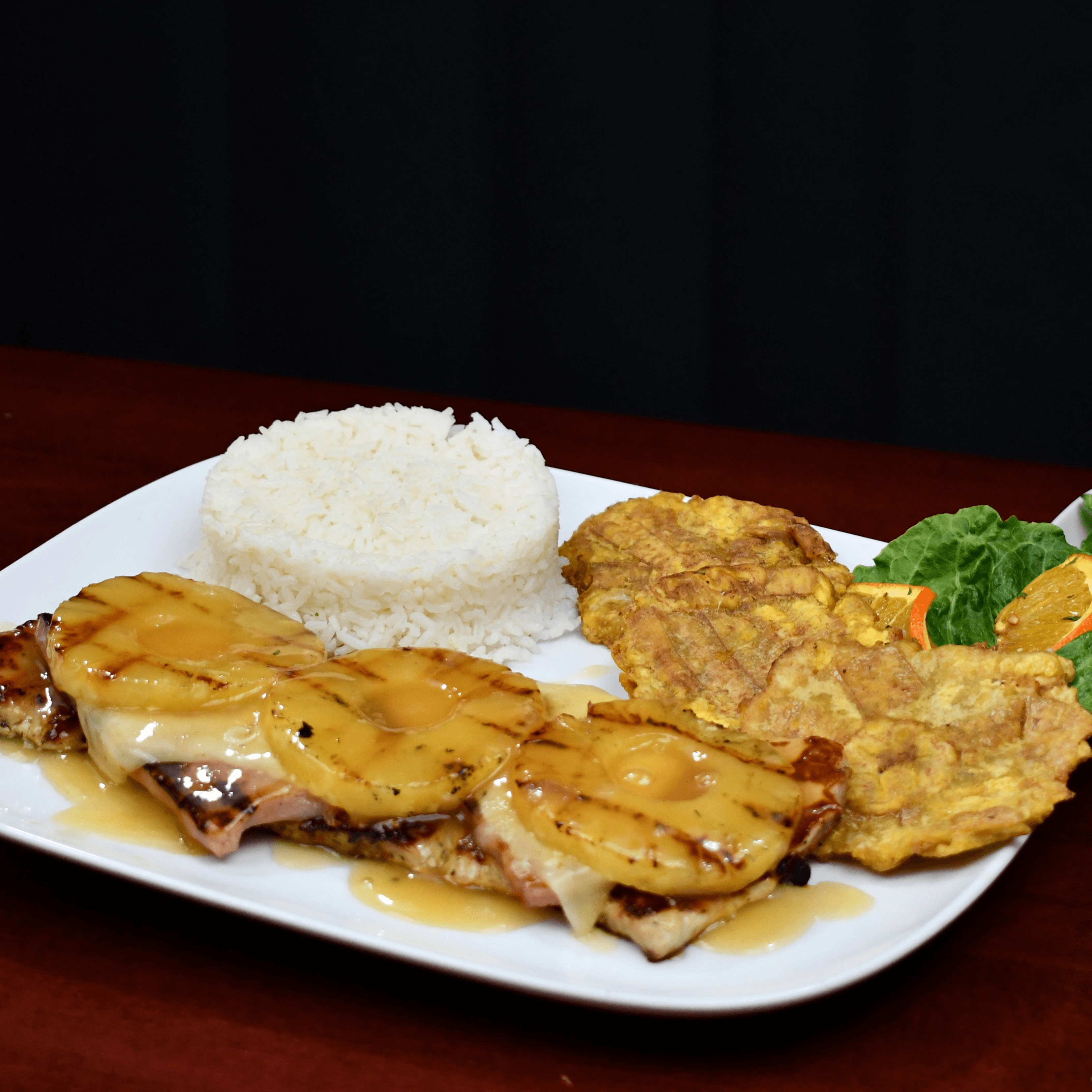 Lomo De Cerdo Hawaiano.