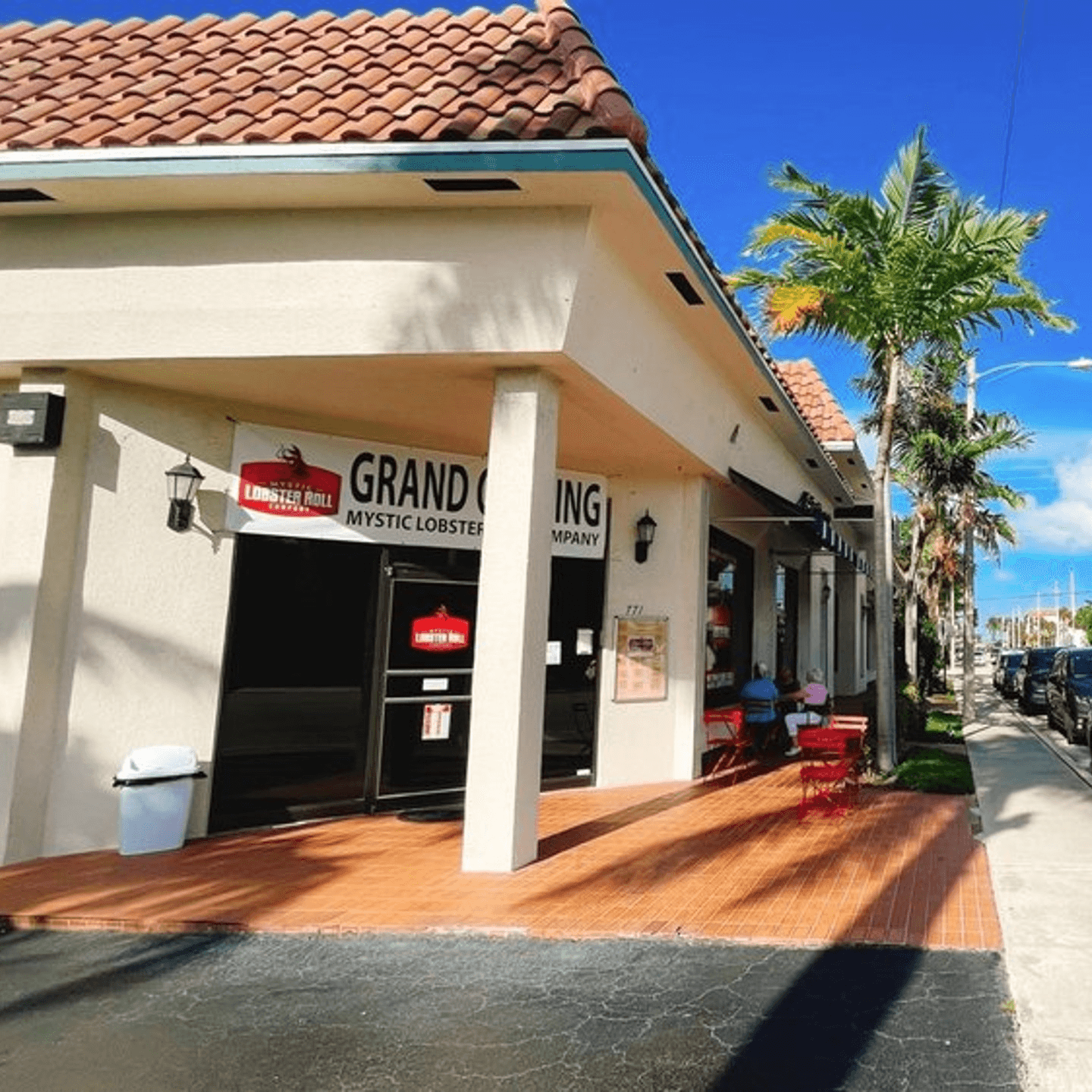 Welcome to Mystic Lobster Roll Co!