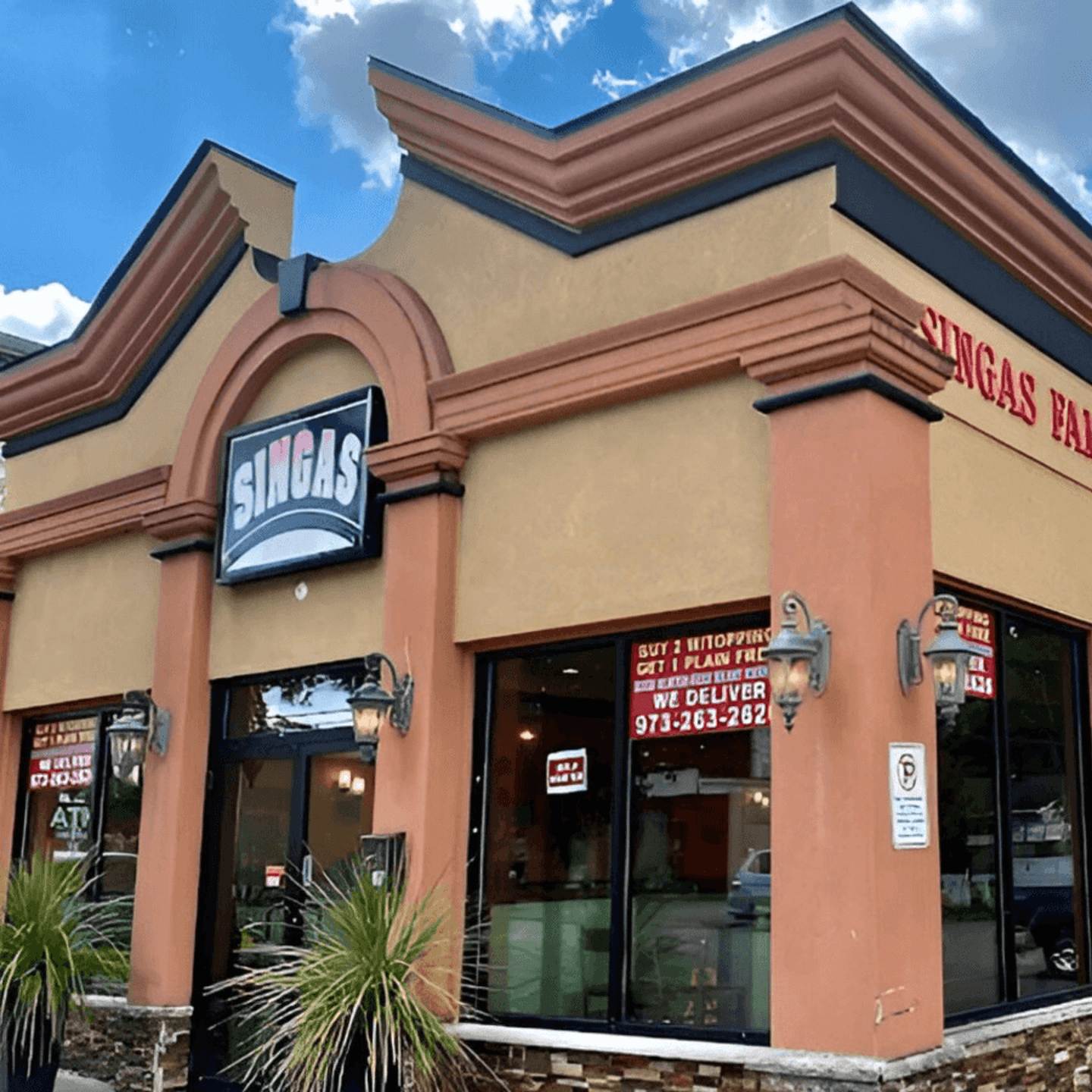 Singas Famous Pizza - Lake Hiawatha