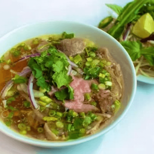 Phở Tái "Filet Mignon" Nạm Bò Viên - Phở Present.