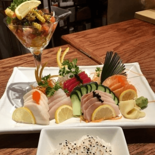 Sashimi Combo Deluxe.