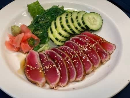 Ahi Tuna Tataki Salad.