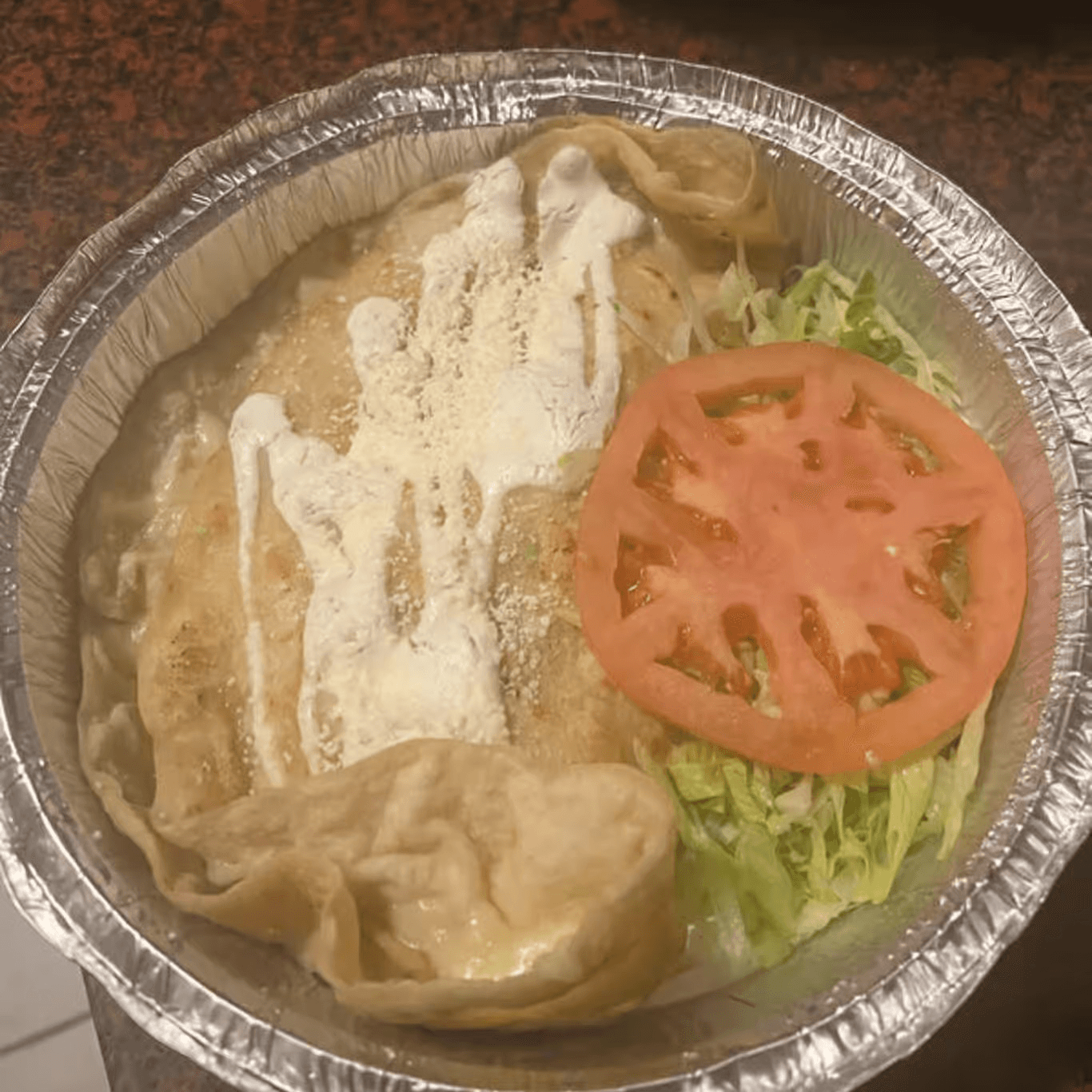 130. Quesadilla Con Pollo, Carnitas O Queso.