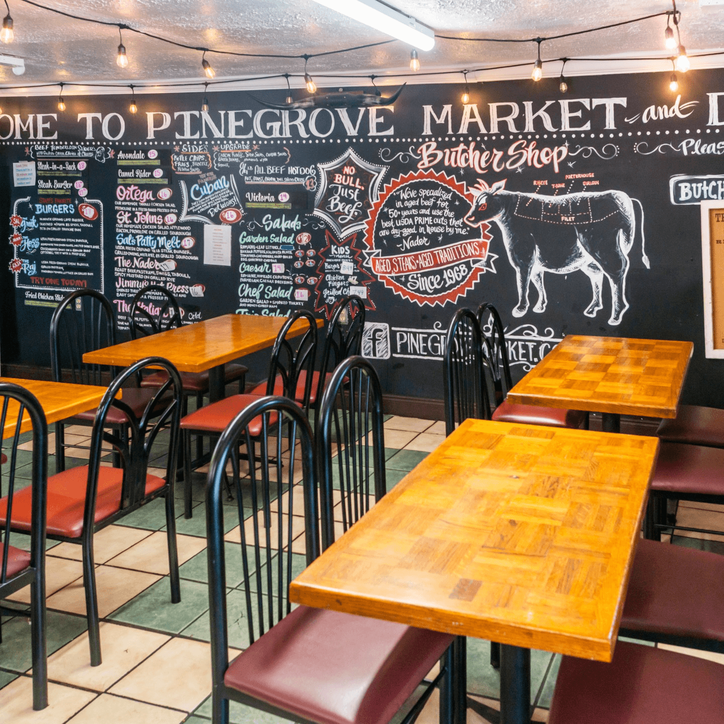 Casual Dining, Comfortable Setting