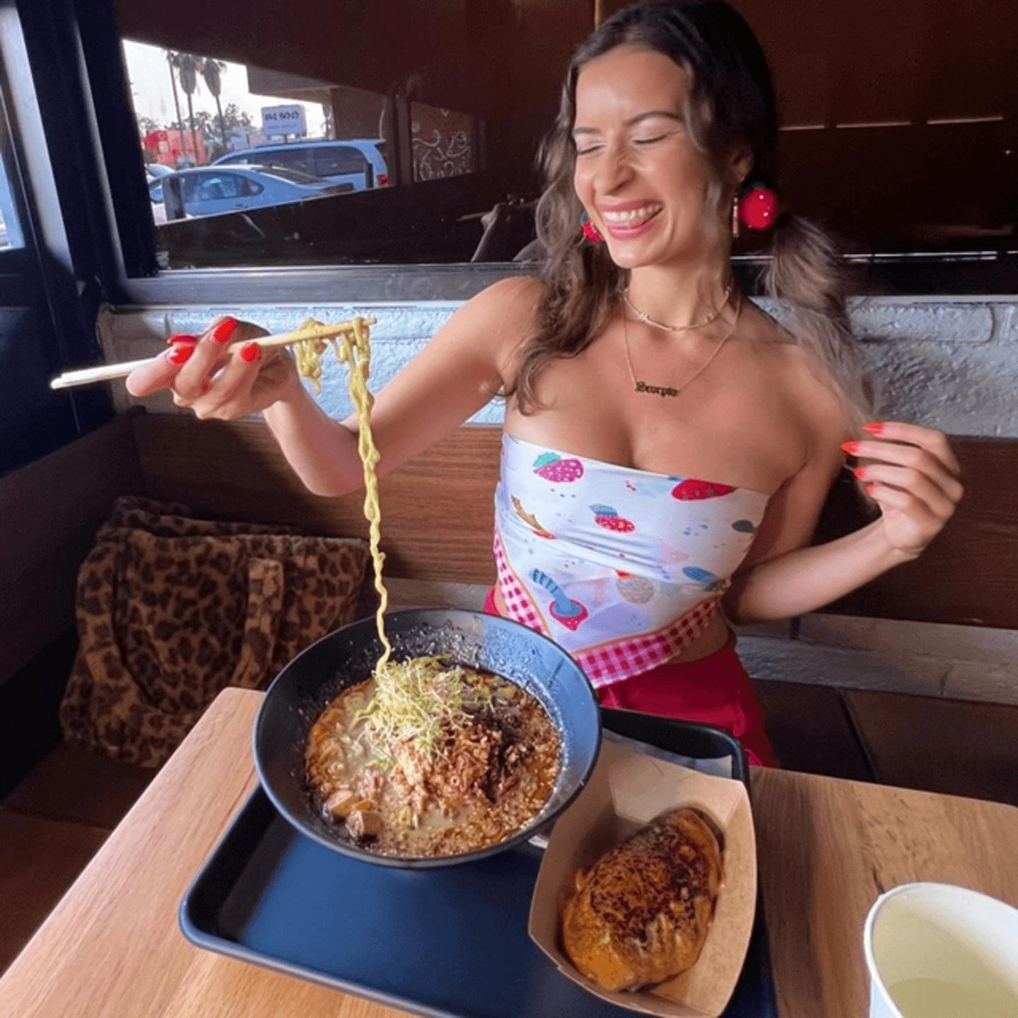 For Food Lovers, Families & Date Nights