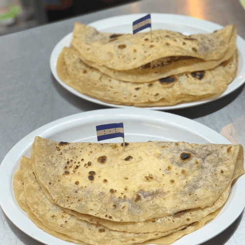 Baleada Con Pollo Chuco.